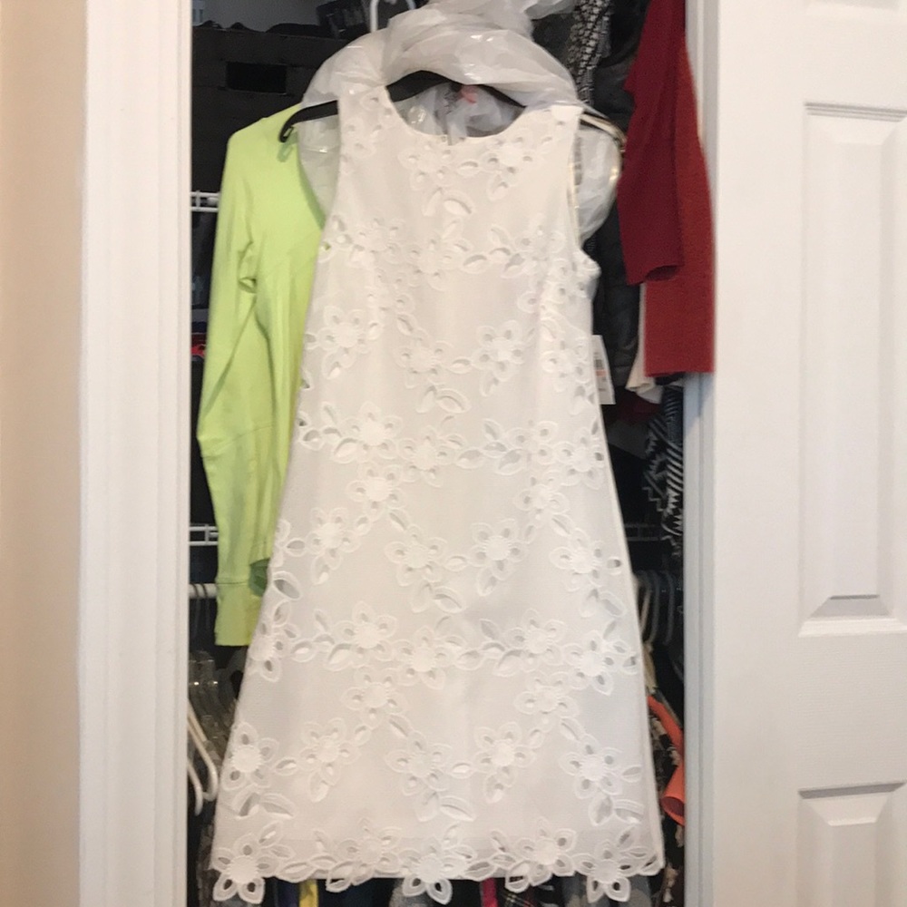 White dress never worn before still has tags